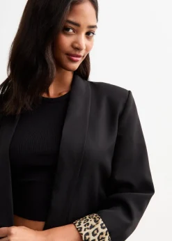 Coats & Jackets><noscript><img width=