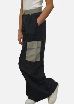 Trousers><noscript><img width=