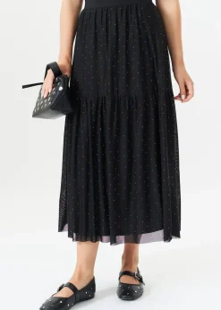 Skirts><noscript><img width=