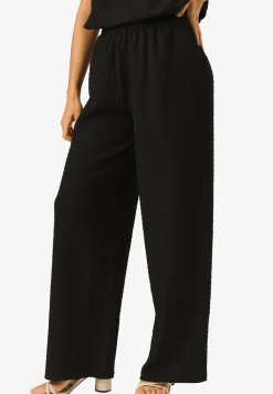 Trousers><noscript><img width=