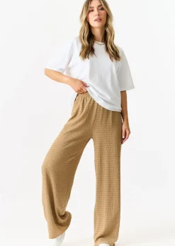 Trousers><noscript><img width=
