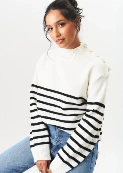 Knitwear><noscript><img width=