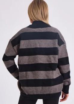 Knitwear><noscript><img width=
