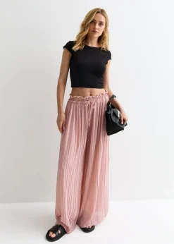 Trousers><noscript><img width=