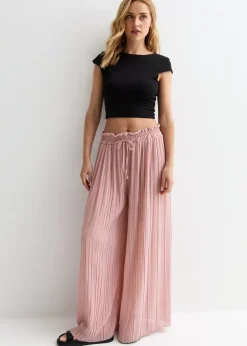 Trousers><noscript><img width=