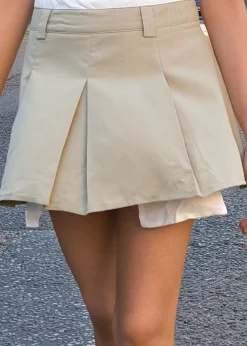 Skirts><noscript><img width=
