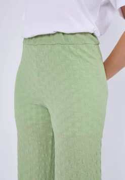 Trousers><noscript><img width=