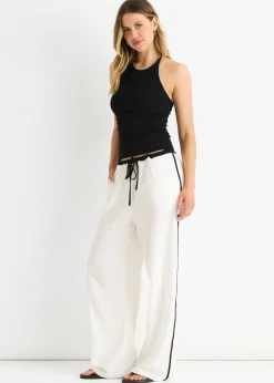 Trousers><noscript><img width=