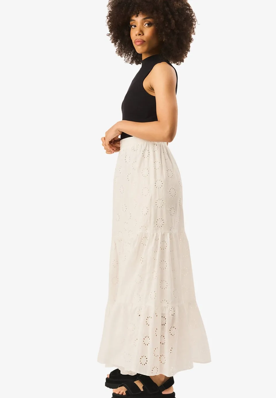 Skirts>Gini London White Tiered Lace Embroidered Long Skirt