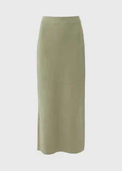 Skirts><noscript><img width=
