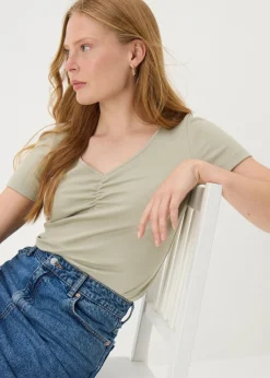 T-Shirts>Papaya Green Ruched V-Neck T-Shirt