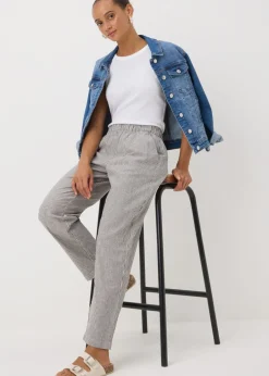 Trousers><noscript><img width=