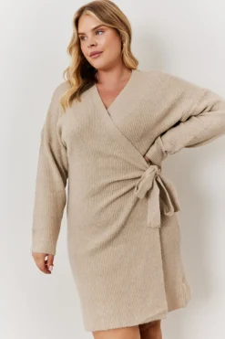 Knitwear><noscript><img width=
