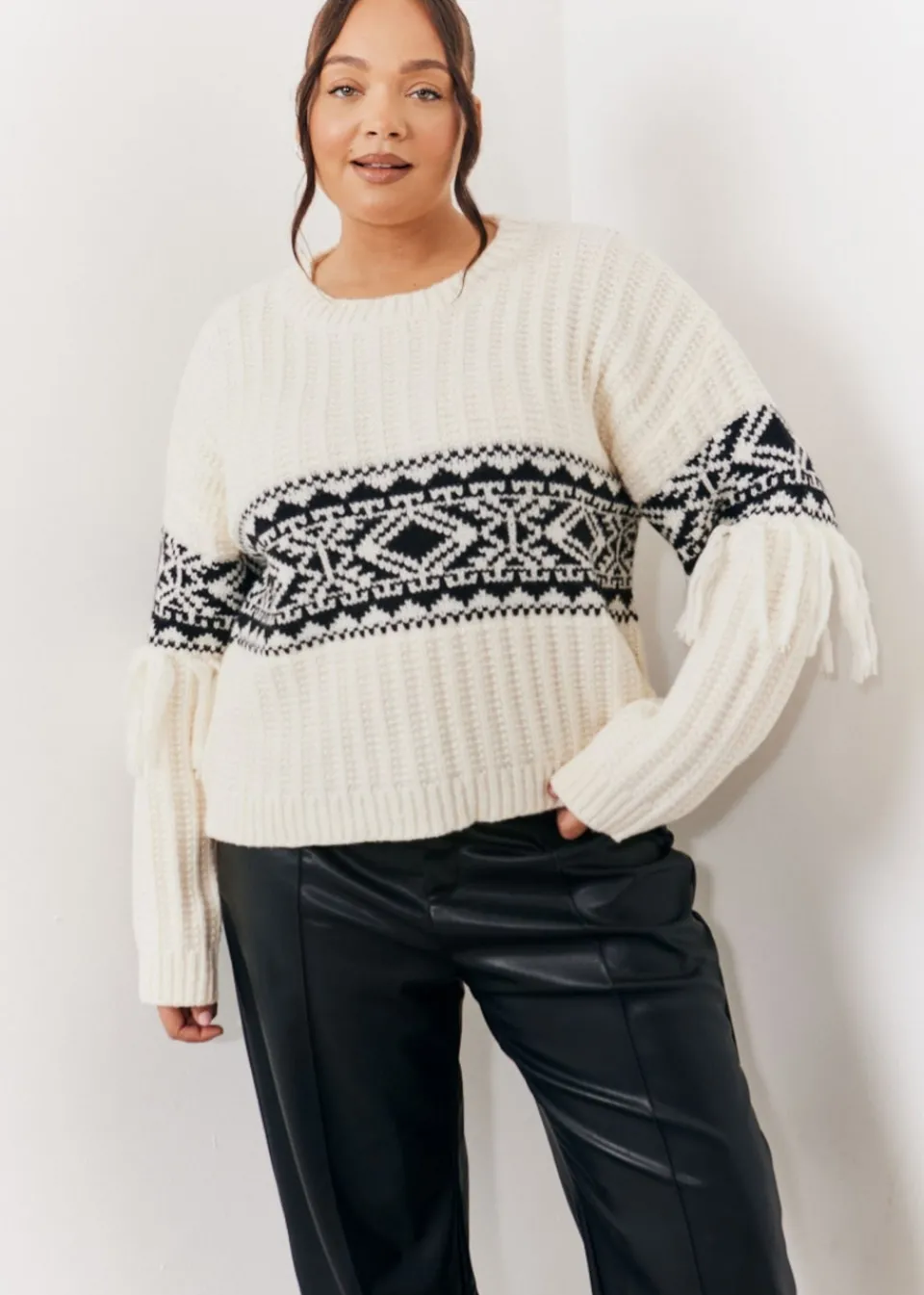 Tops>In The Style Perri Sian Cream Aztec Fringe Jumper