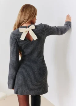 Knitwear><noscript><img width=