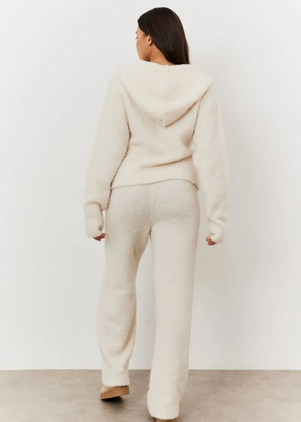 Coats & Jackets>In The Style Stacey Solomon Cream Fluffy Knit Zip Up Hoodie