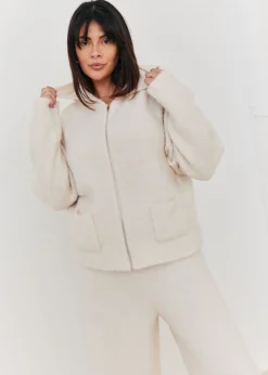 Coats & Jackets><noscript><img width=