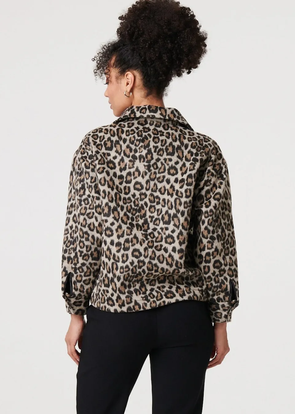 Coats & Jackets>Izabel London Beige Animal Print Flannel Shirt Jacket