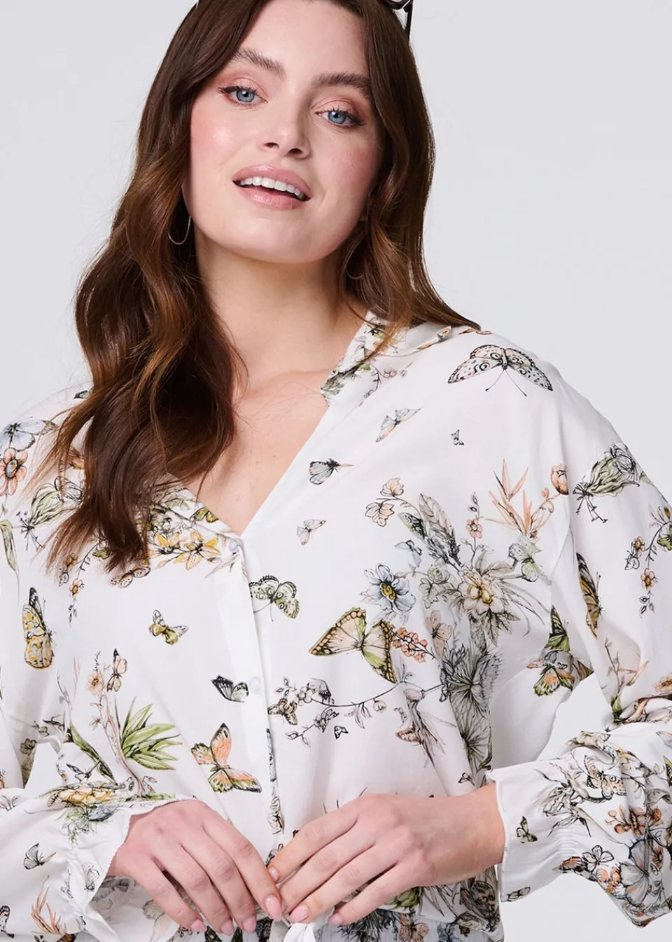 Tops>Izabel London Beige Butterfly Print Long Sleeve Shirt
