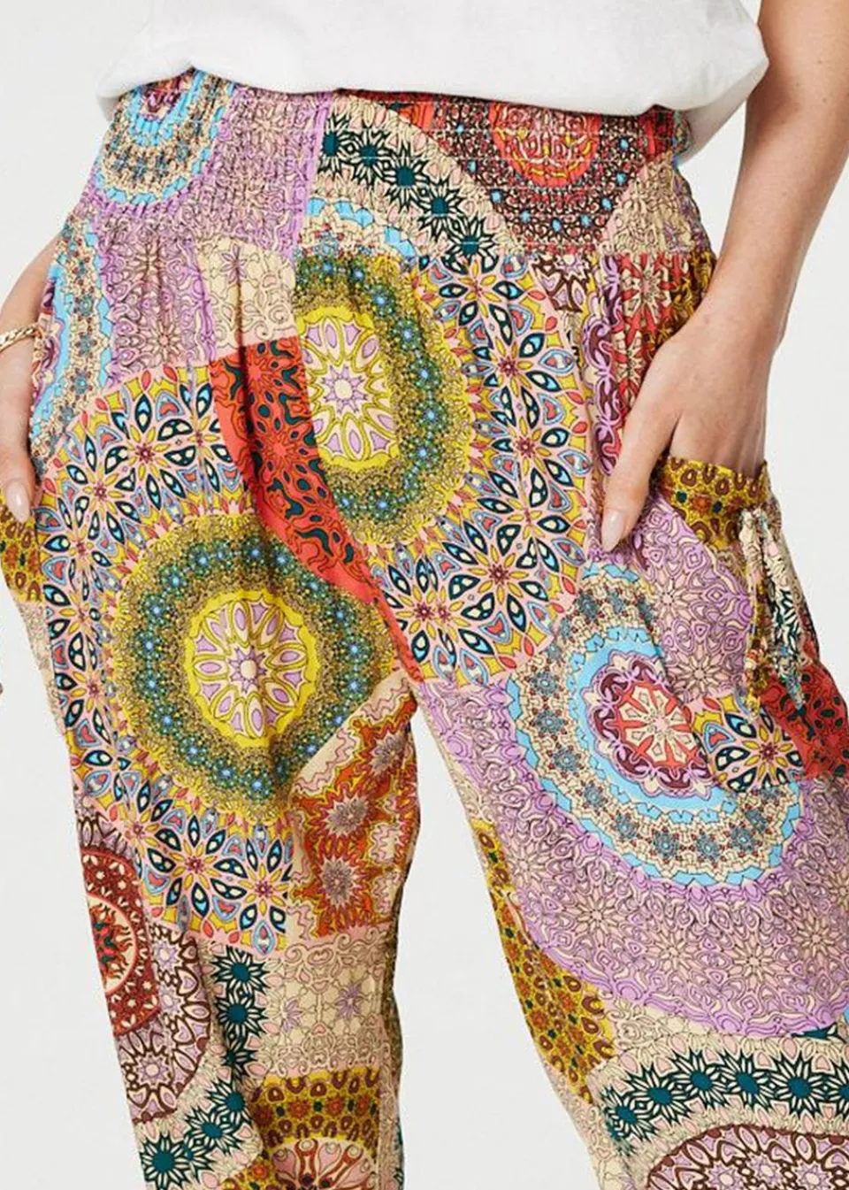 Trousers>Izabel London Beige Kaleidoscope Print High Rise Harem Pants