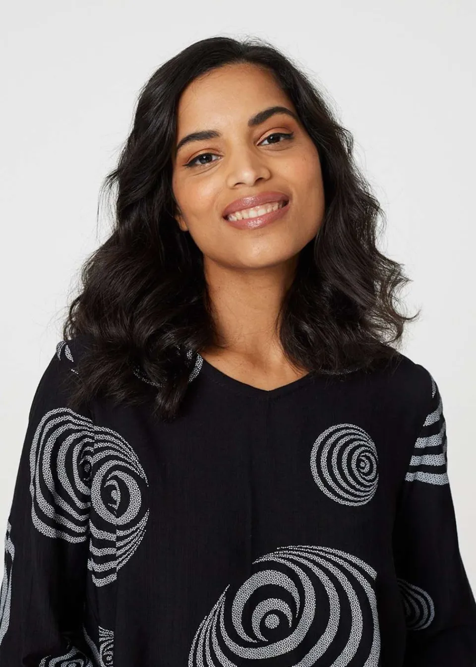 T-Shirts>Izabel London Black Abstract Print Frill Hem Tunic Top