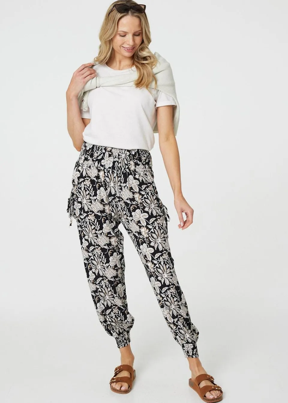 Trousers>Izabel London Black Floral Print Relaxed Harem Pants