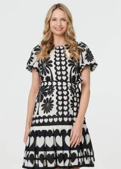 Dresses>Izabel London Black Heart Print Tie Waist Short Skater Dress