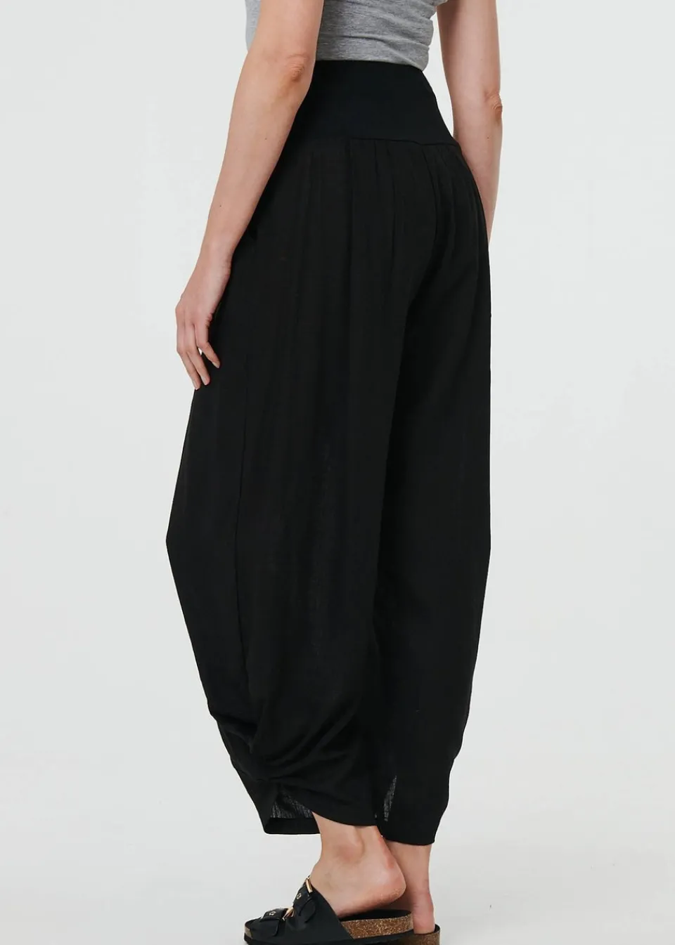 Trousers>Izabel London Black High Waist Relaxed Ruched Leg Trousers