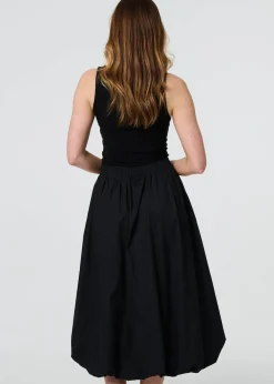 Skirts><noscript><img width=