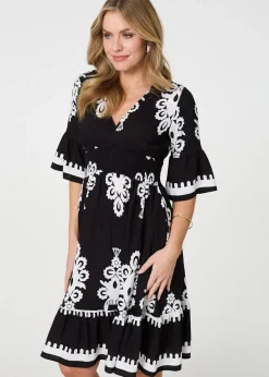 Dresses>Izabel London Black Ikat Print Relaxed Short Dress