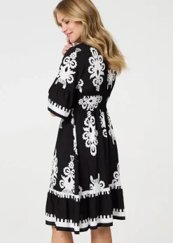 Dresses>Izabel London Black Ikat Print Relaxed Short Dress