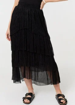 Skirts><noscript><img width=