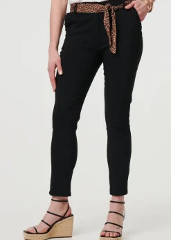 Trousers><noscript><img width=