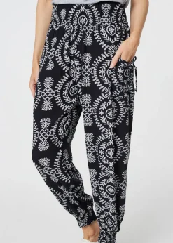 Trousers><noscript><img width=