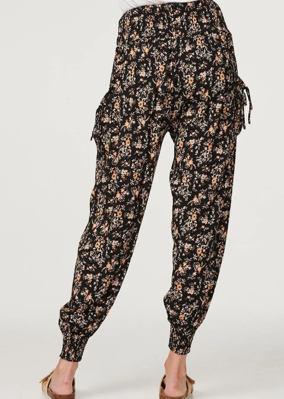 Trousers>Izabel London Black Printed Relaxed Tapered Harem Pants