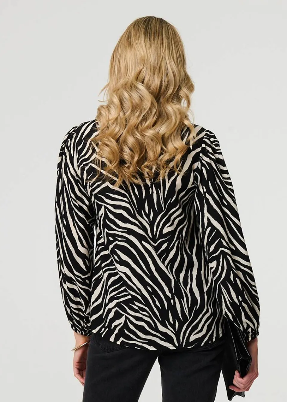 Tops>Izabel London Black Zebra Print V-Neck Long Sleeve Blouse