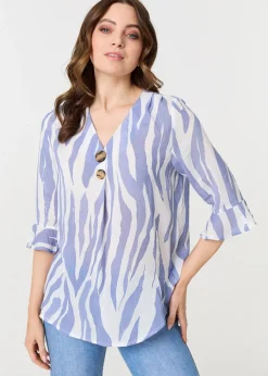 Tops>Izabel London Blue Animal Print 3/4 Flared Sleeve Blouse