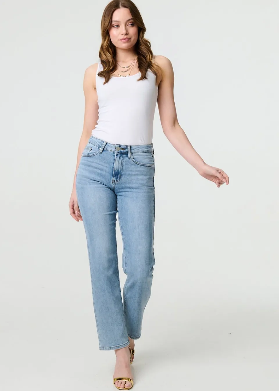 Jeans & Jeggings>Izabel London Blue Floral Pocket Patch Straight Fit Jeans