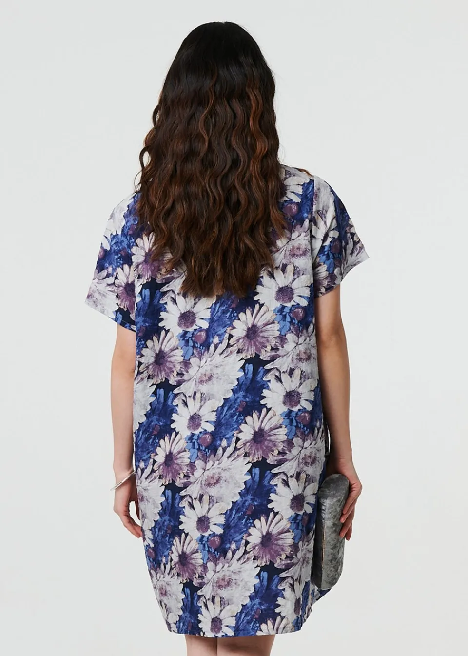 Dresses>Izabel London Blue Floral Short Sleeve Knee Length Shift Dress