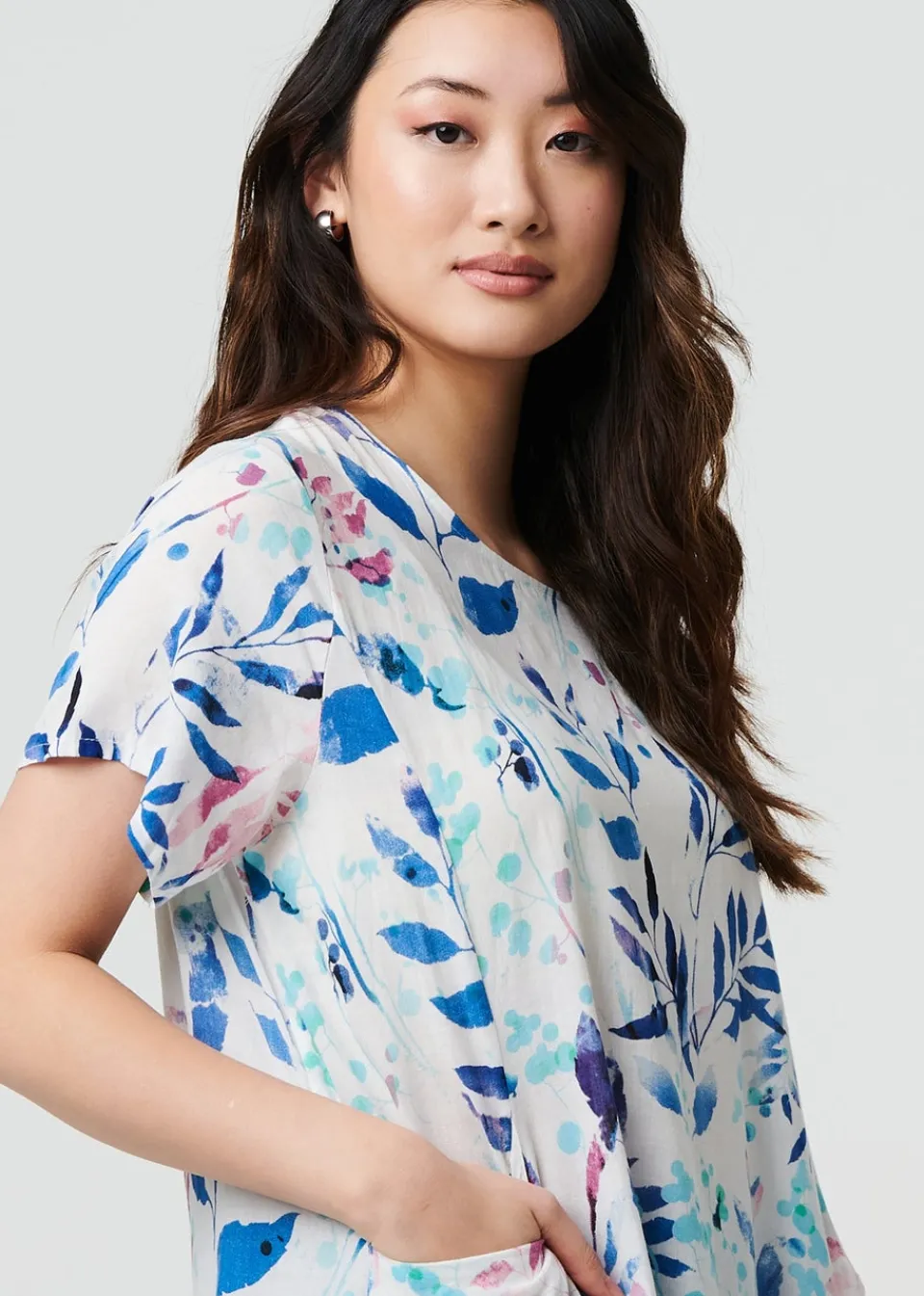 Dresses>Izabel London Blue Leaf Print Pocket Front Short Shift Dress