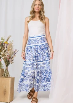 Skirts><noscript><img width=
