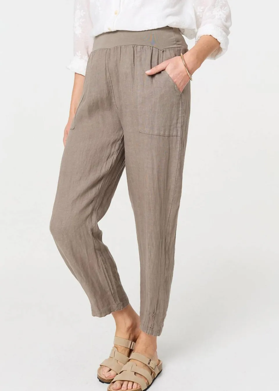 Trousers>Izabel London Relaxed Linen Blend Tapered Trousers Brown