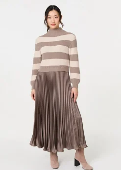 Knitwear><noscript><img width=