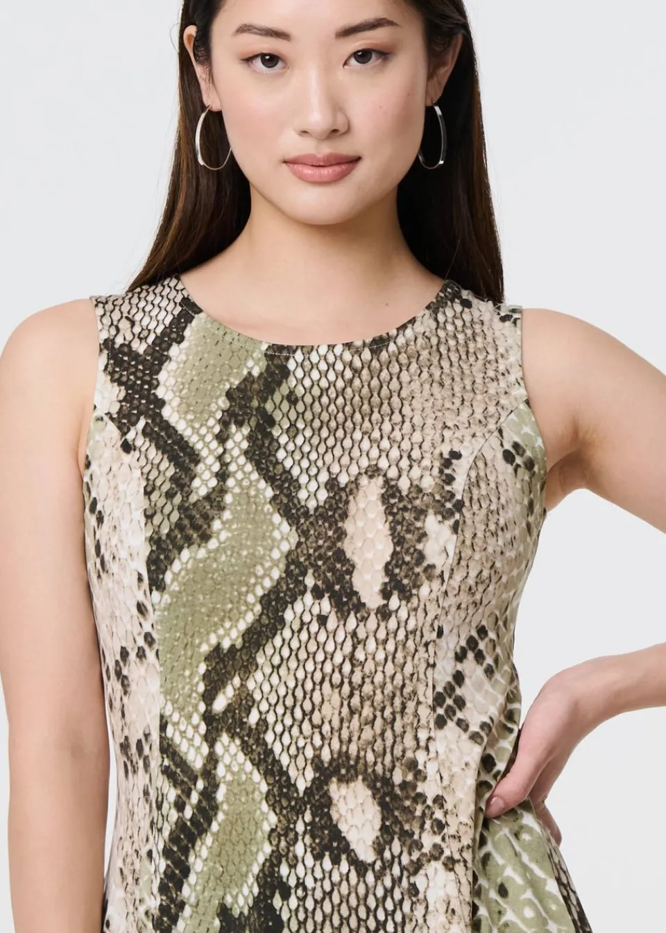 Tops>Izabel London Green Snake Print Sleeveless Curve Hem Top