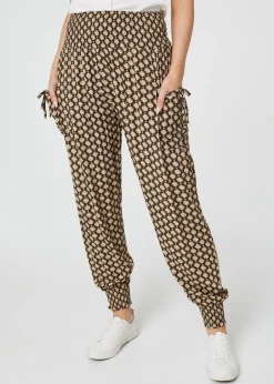 Trousers><noscript><img width=