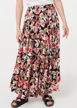 Skirts><noscript><img width=