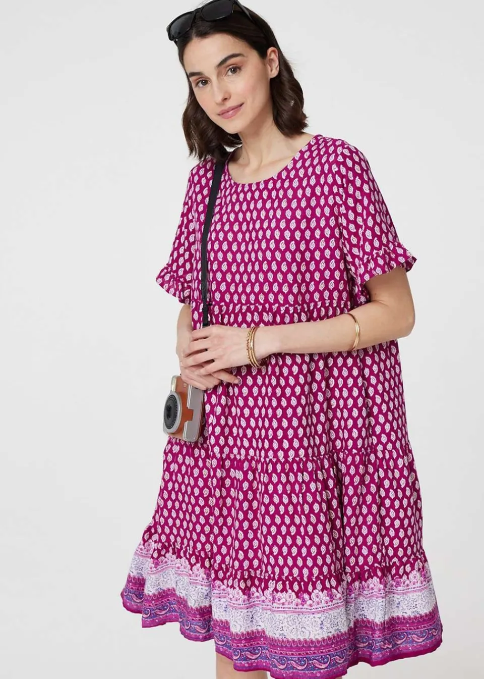 Dresses>Izabel London Pink Printed Short Sleeve Tiered Smock Dress