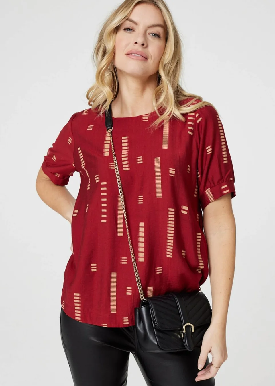 Tops>Izabel London Red Printed 1/2 Sleeve Blouse