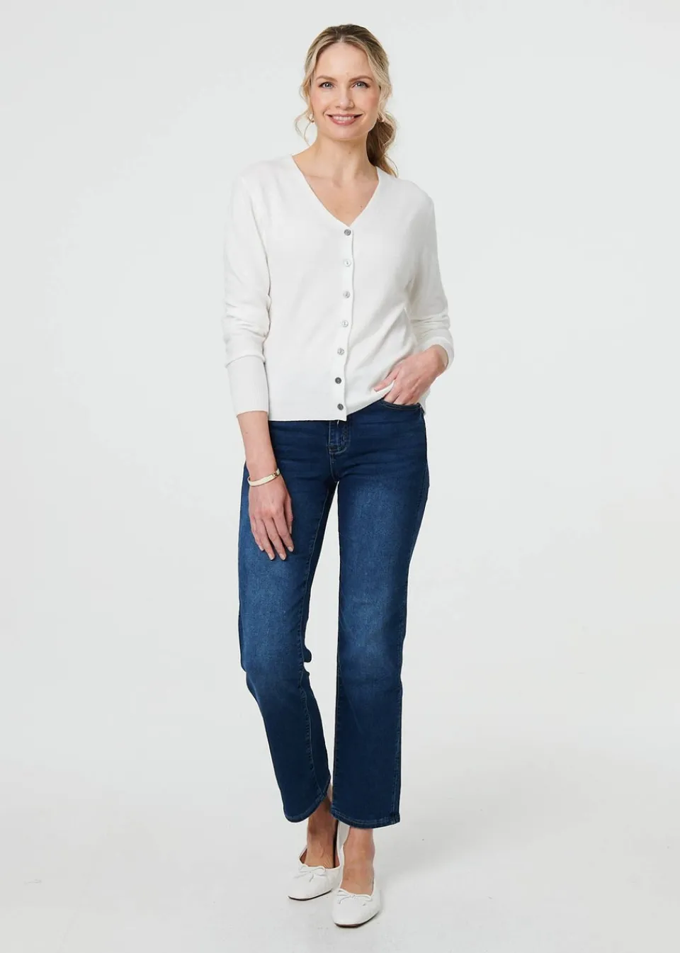 Tops>Izabel London White Cropped Button Up Slim Knit Cardigan
