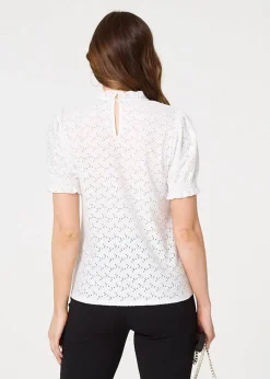 Tops><noscript><img width=